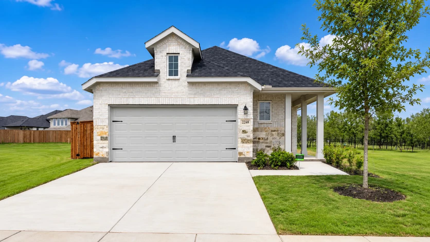 2268 Aspen Chase exterior
